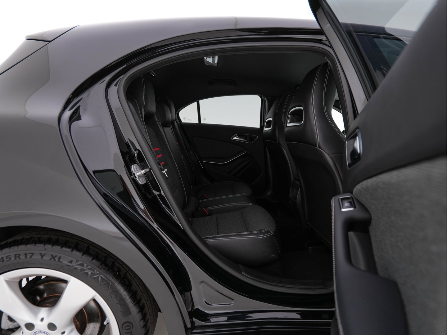 Mercedes-Benz A-Klasse 180 d Business Solution *LEATHER-FABRIC | FULL-LED | NAVI-FULLMAP | CAMERA | HEATED-SPORTSEATS | PRIVACY-GLASS | ECC | PDC | CRUISE | 17''ALU*