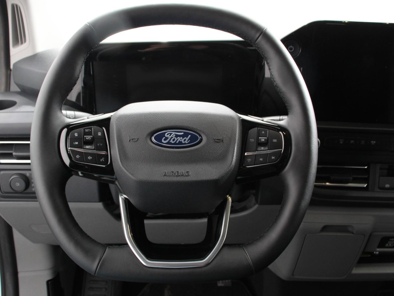 Ford E-Transit Custom