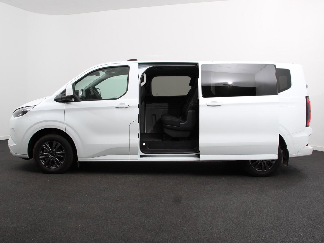Ford E-Transit Custom