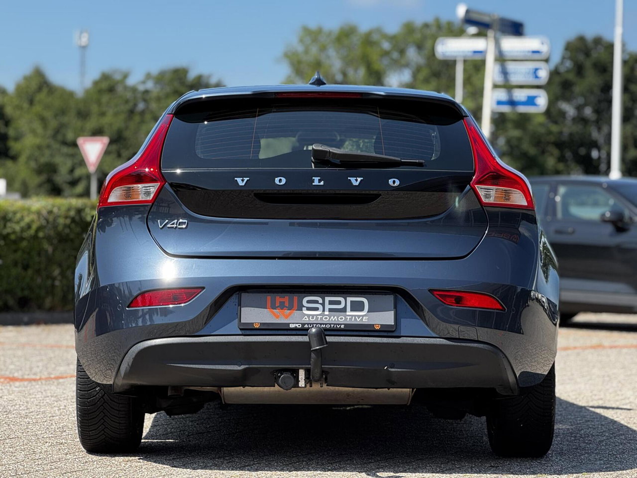 Volvo V40