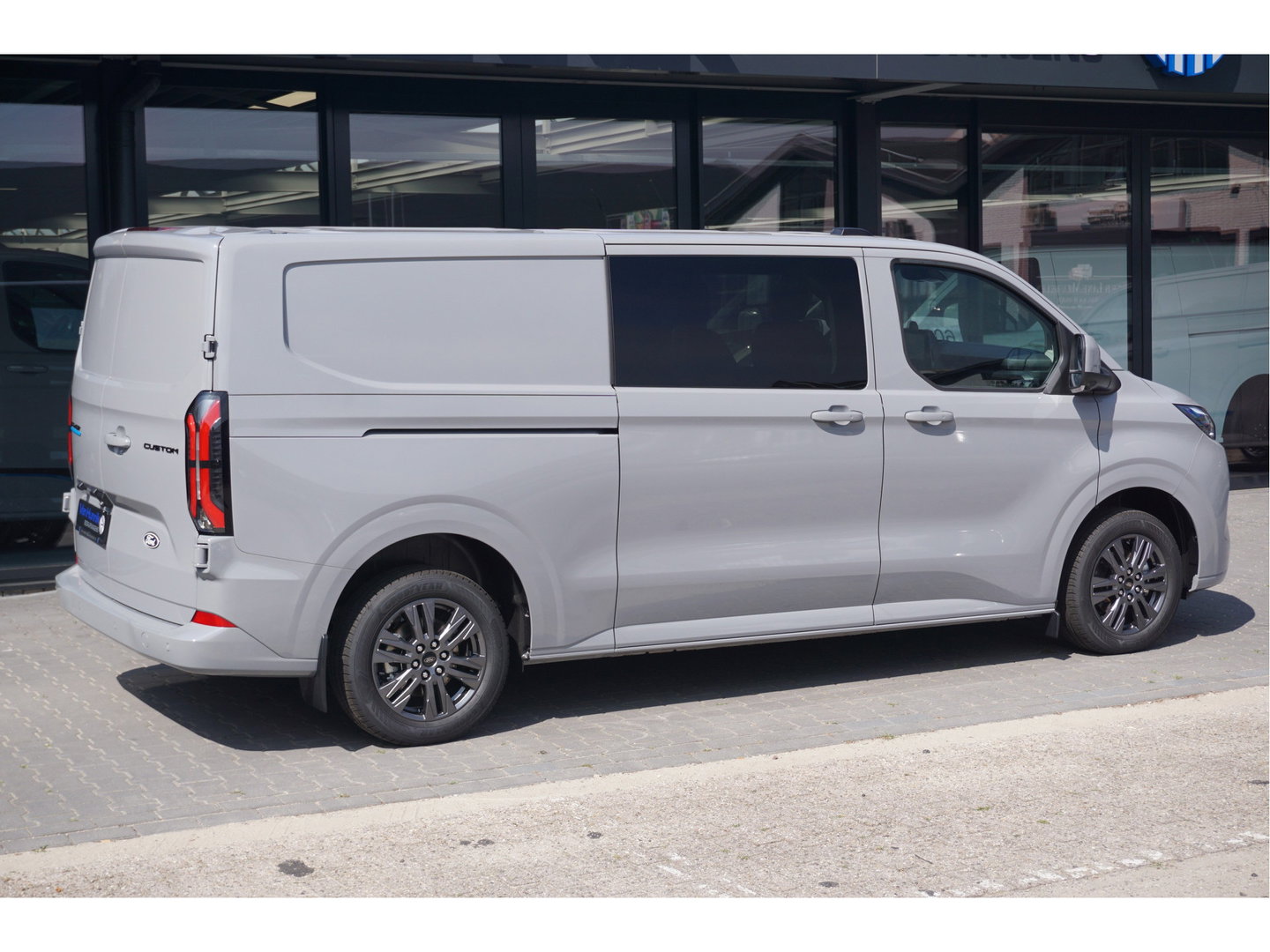 Ford E-Transit Custom 340L Limited DC 71 kWh / 218 PK Navi, Camera, 17" LM, ACC, Matrix LED!! NR. 600