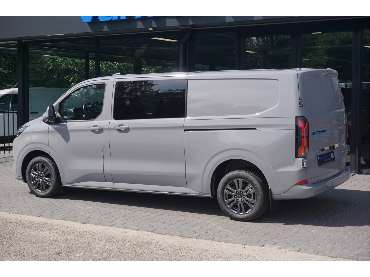 Ford Transit Custom 340L Limited DC 71 kWh / 218 PK Elektrisch Navi, Camera, 17" LM, ACC, Matrix LED!! NR. 598