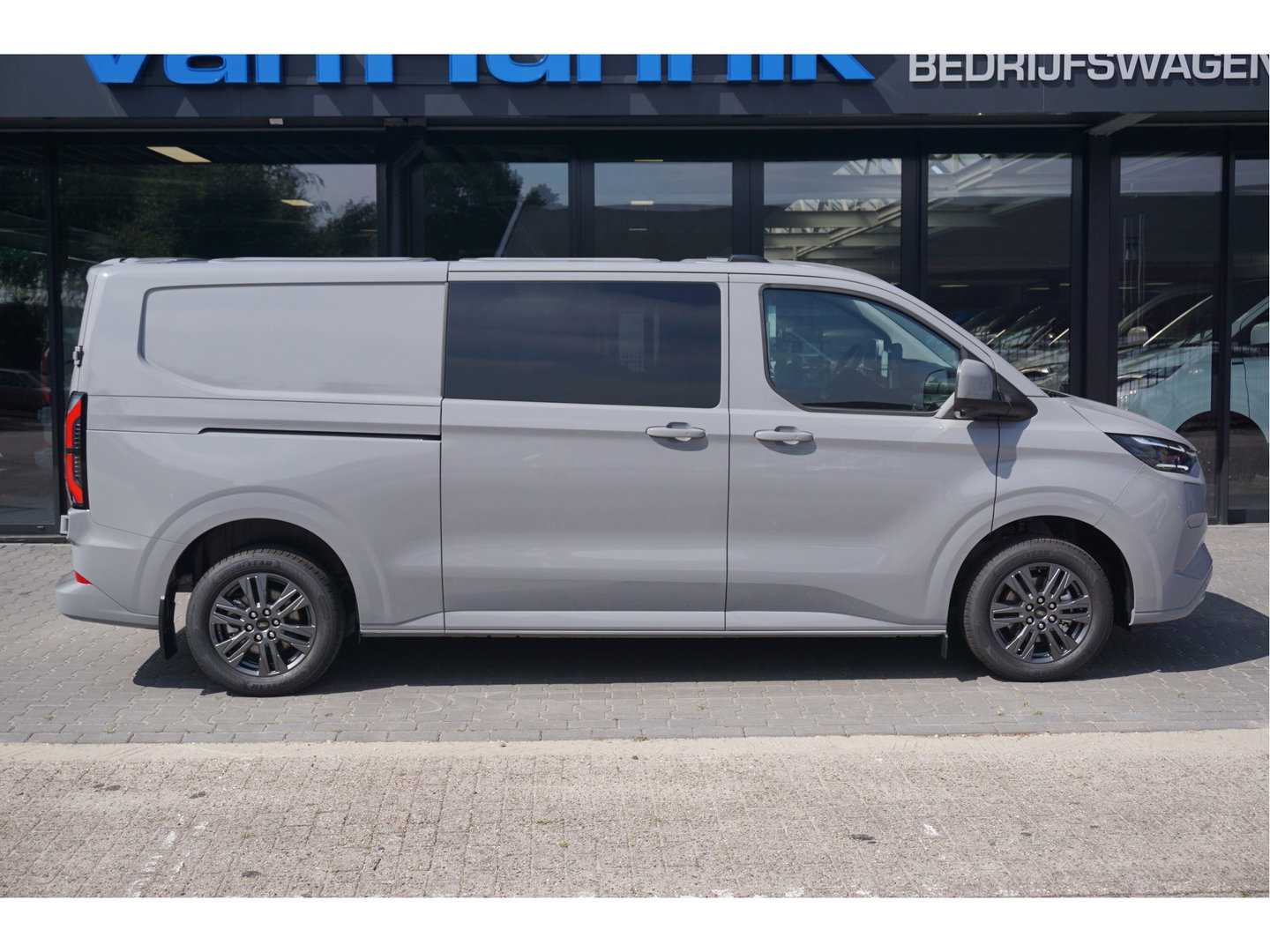 Ford Transit Custom 340L Limited DC 71 kWh / 218 PK Elektrisch Navi, Camera, 17" LM, ACC, Matrix LED!! NR. 598