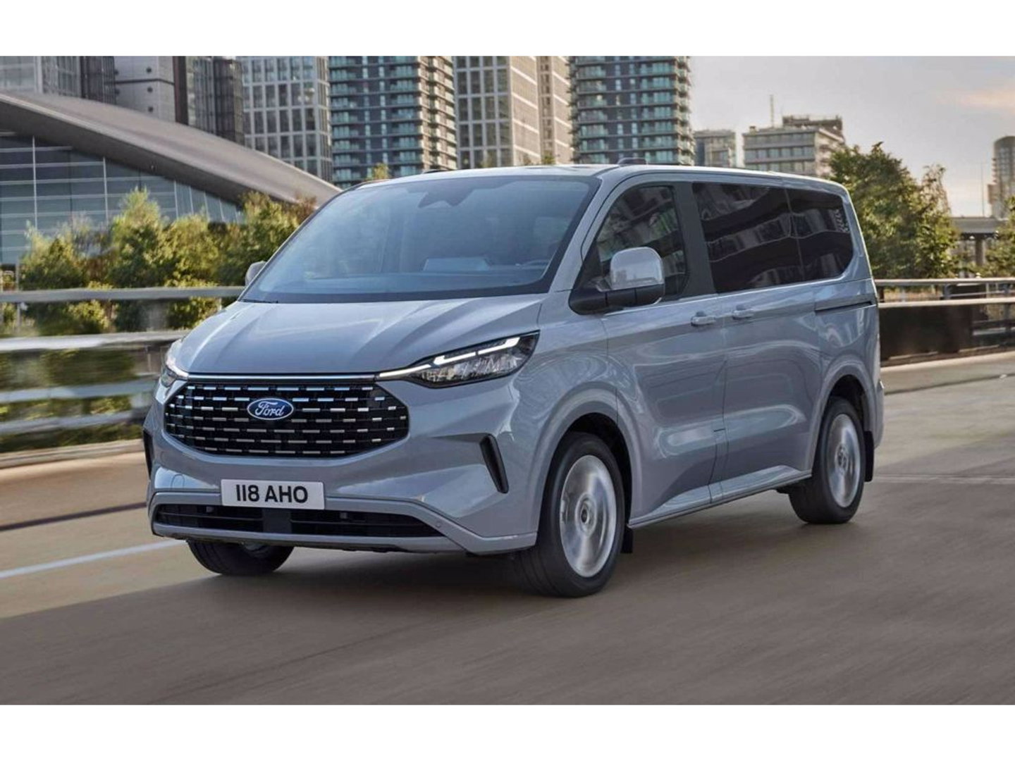 Ford Transit Custom Tourneo 340S 2.5 PHEV 233PK Titanium X PRIJS INCL. BPM Leder, 19" LM, B&O, Pano, Elec. Schuifdeur, Trekhaak!! NR. TR0