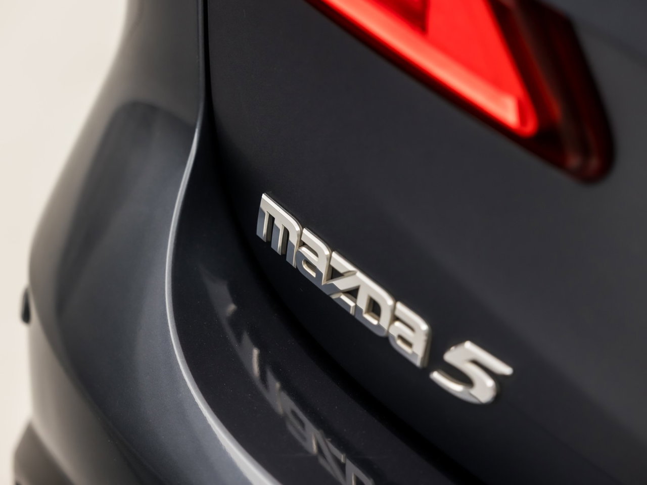 Mazda 5