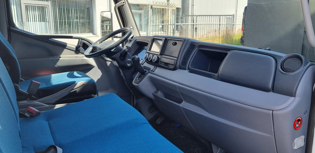 FUSO Canter