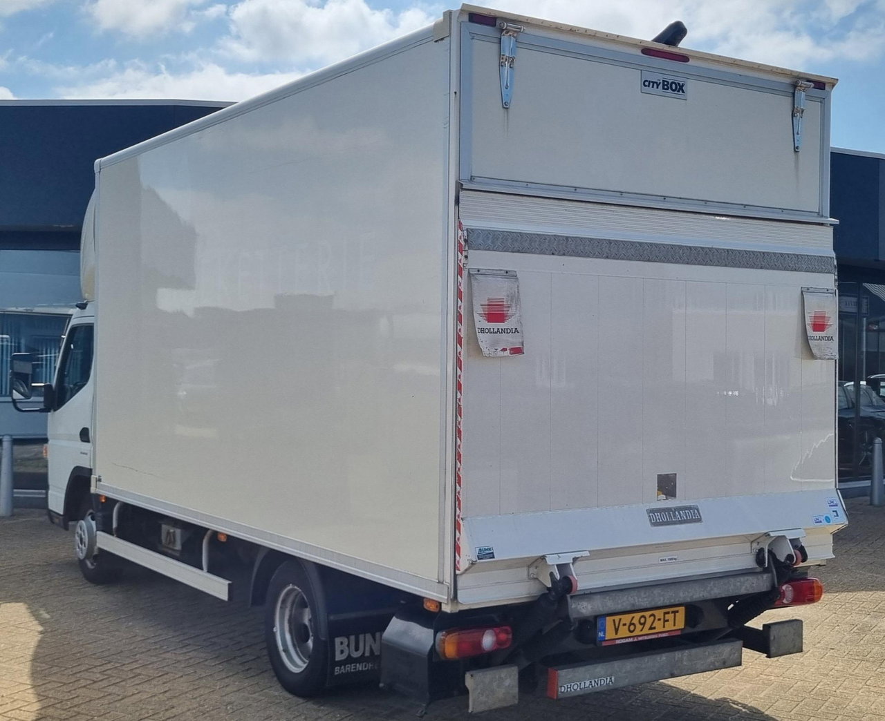FUSO Canter