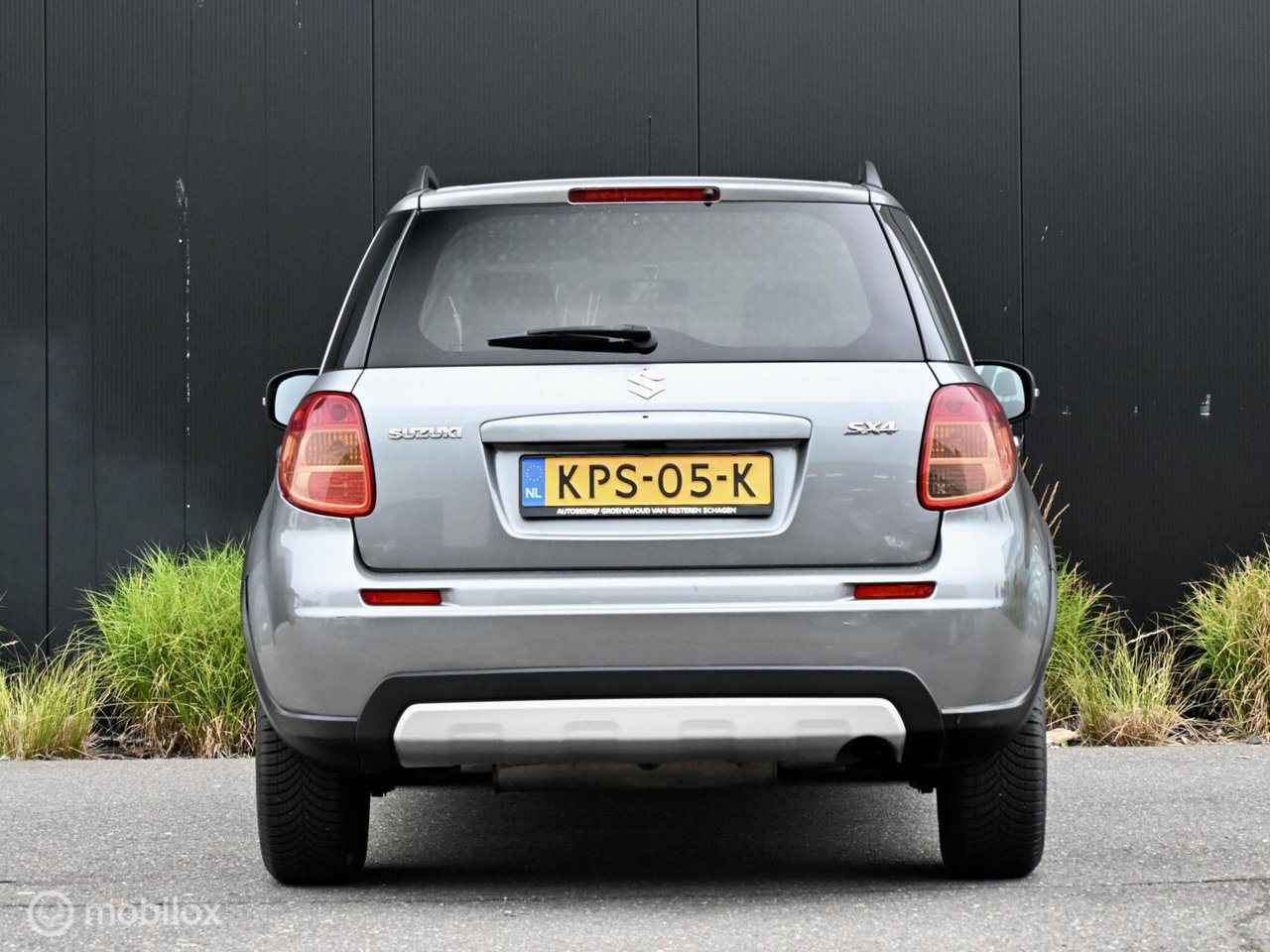 Suzuki SX4