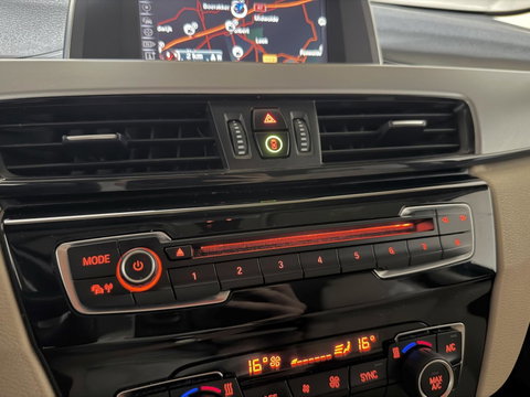 BMW X1 sDrive18i High Executive Leer Navi Cruise Trekh. NAP