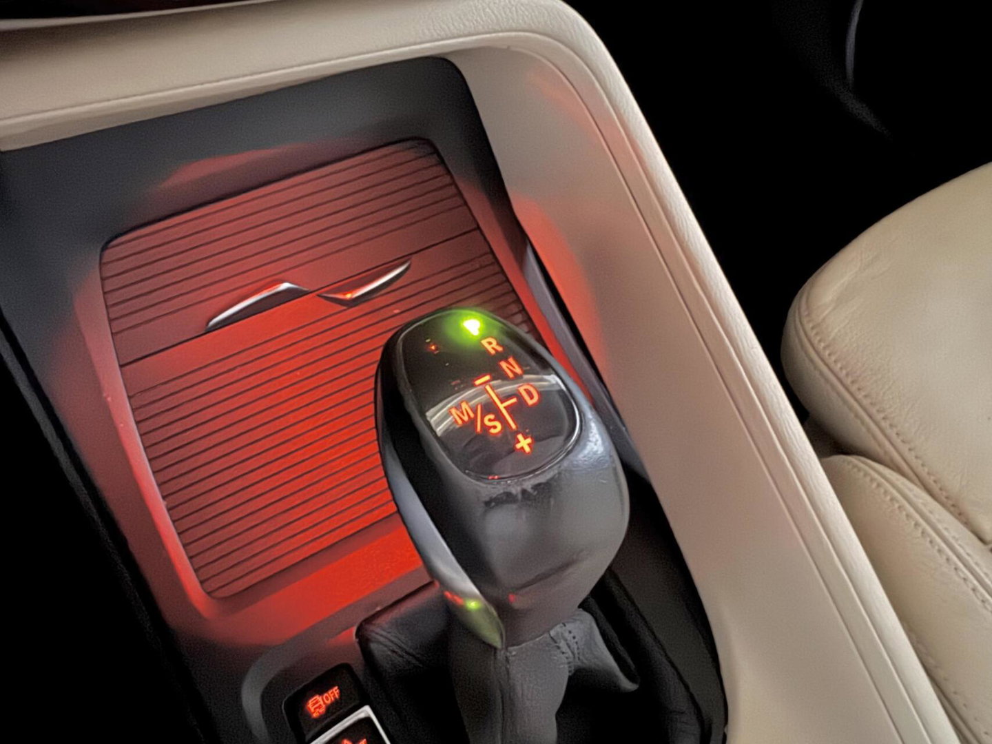 BMW X1 sDrive18i High Executive Leer Navi Cruise Trekh. NAP