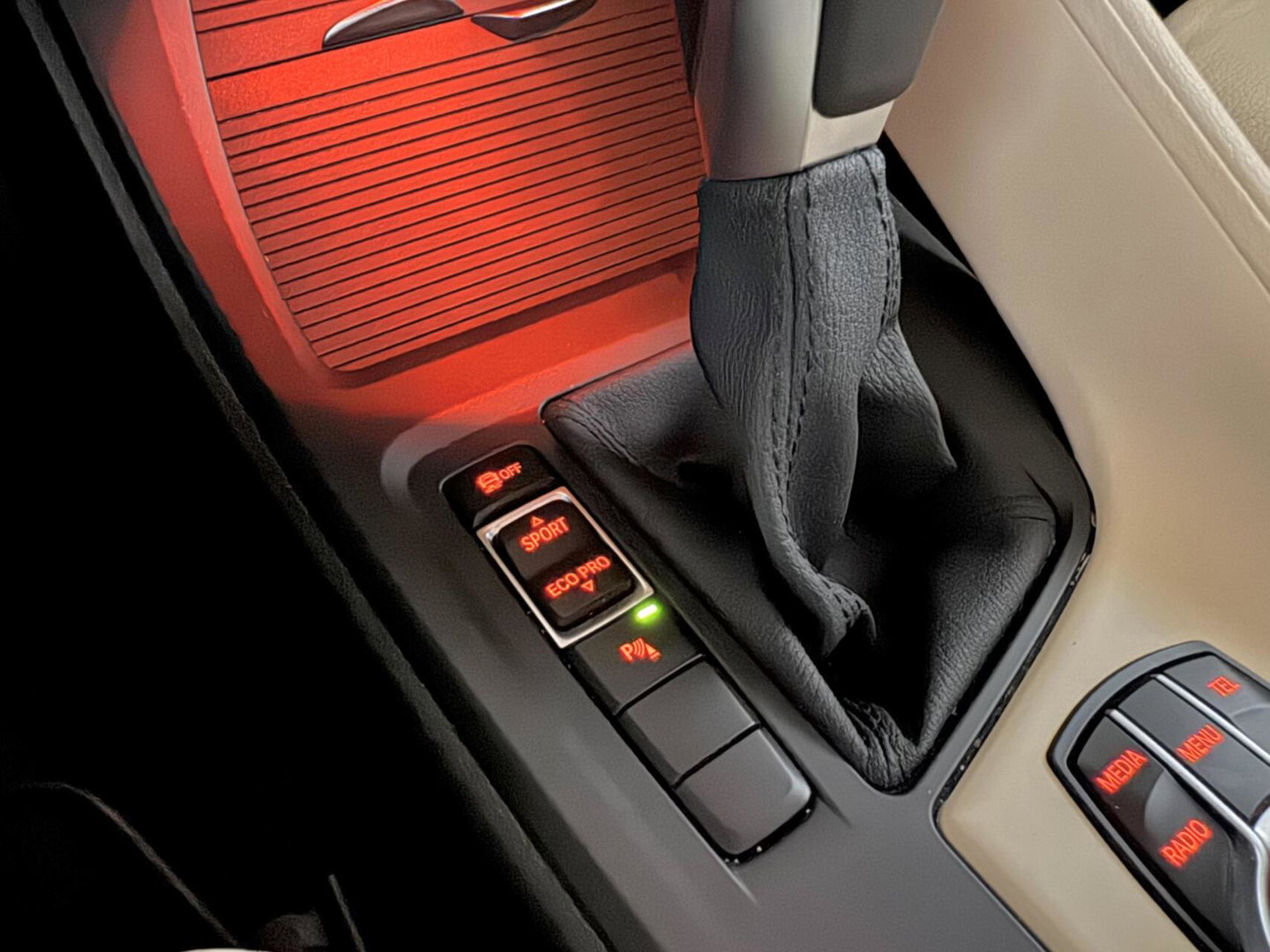 BMW X1 sDrive18i High Executive Leer Navi Cruise Trekh. NAP