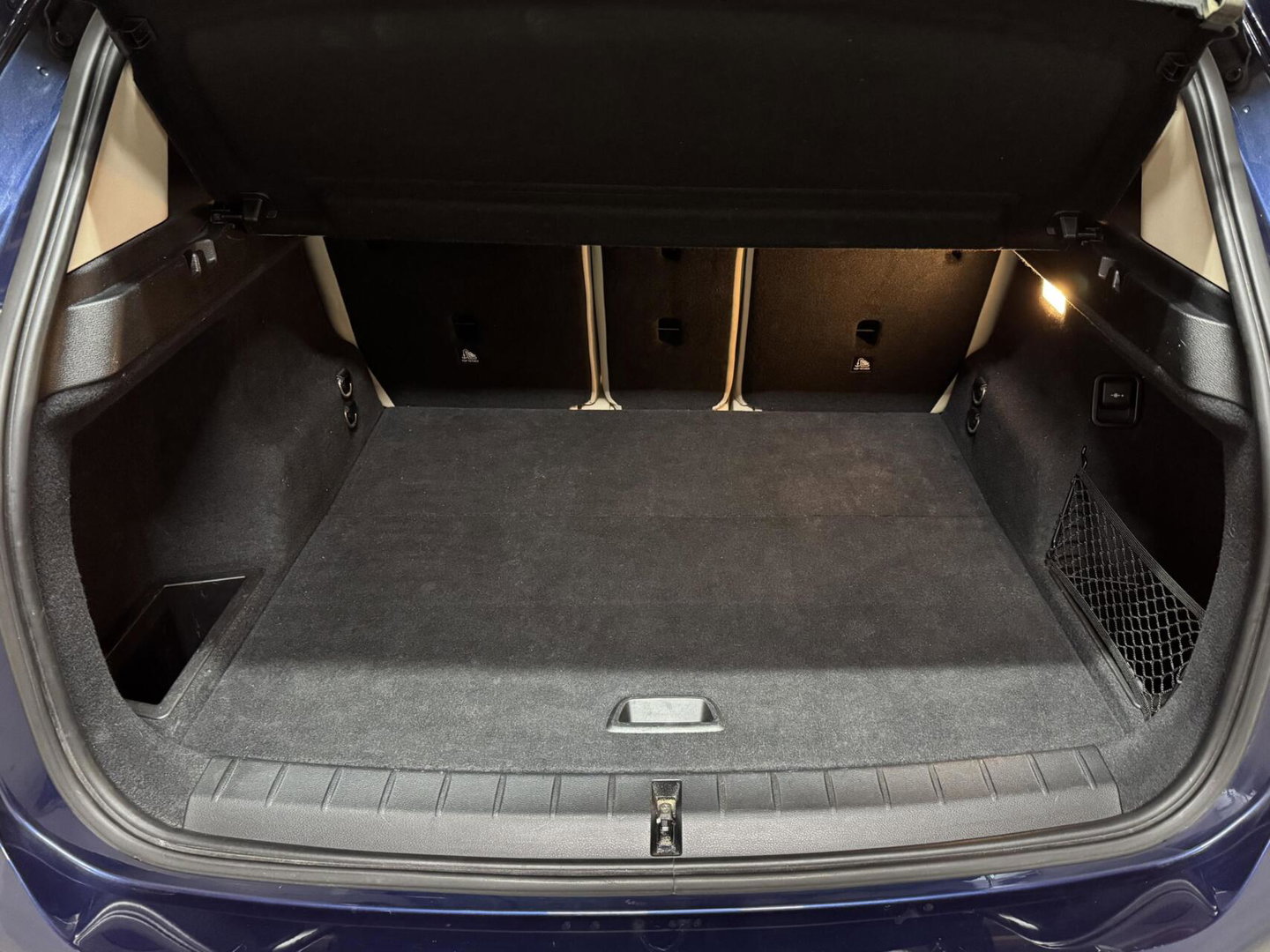 BMW X1 sDrive18i High Executive Leer Navi Cruise Trekh. NAP