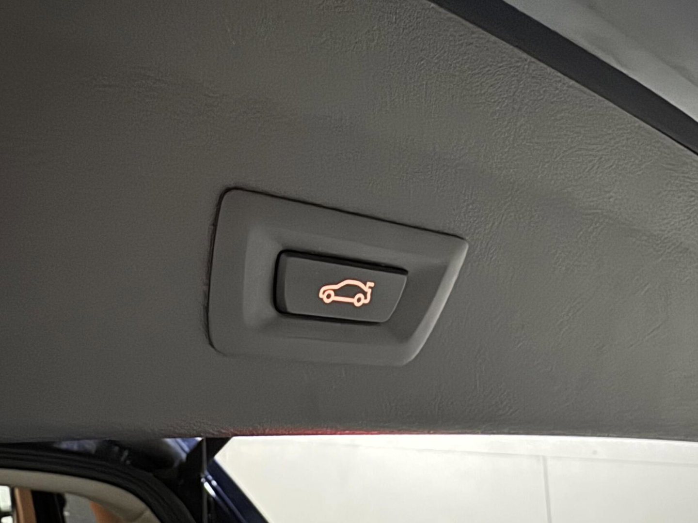 BMW X1 sDrive18i High Executive Leer Navi Cruise Trekh. NAP