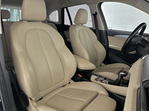 BMW X1 sDrive18i High Executive Leer Navi Cruise Trekh. NAP