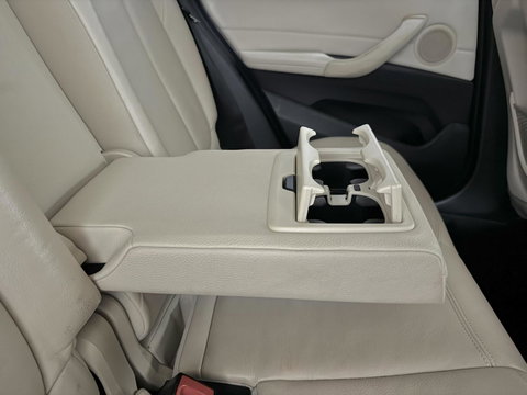 BMW X1 sDrive18i High Executive Leer Navi Cruise Trekh. NAP