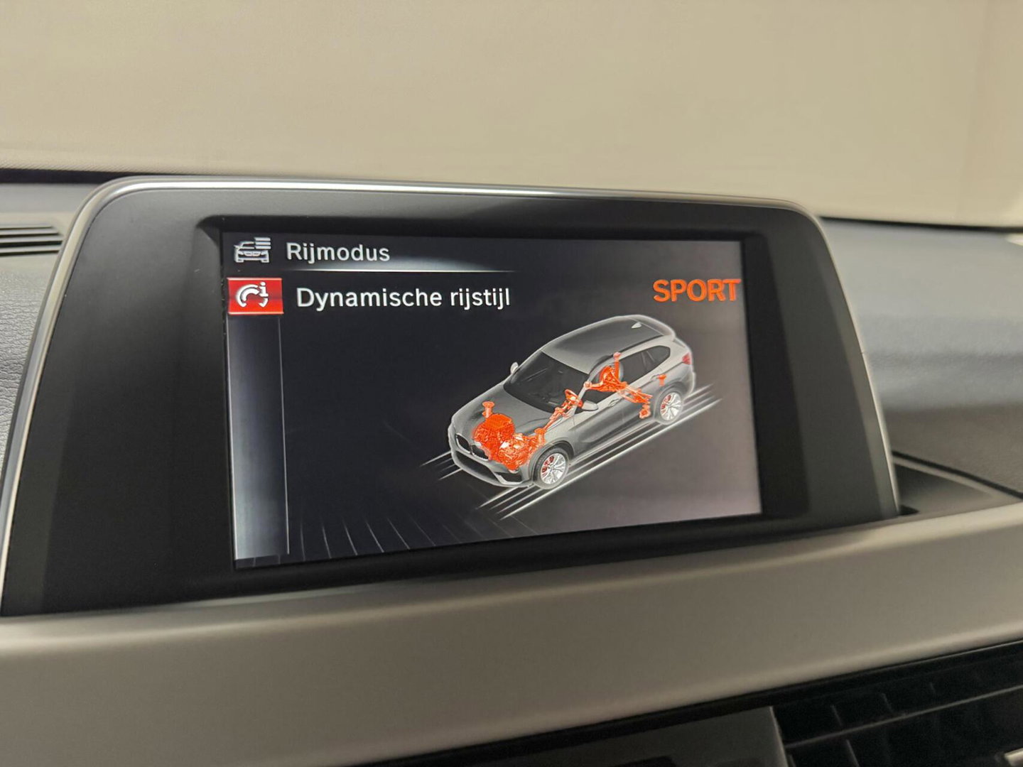 BMW X1 sDrive18i High Executive Leer Navi Cruise Trekh. NAP
