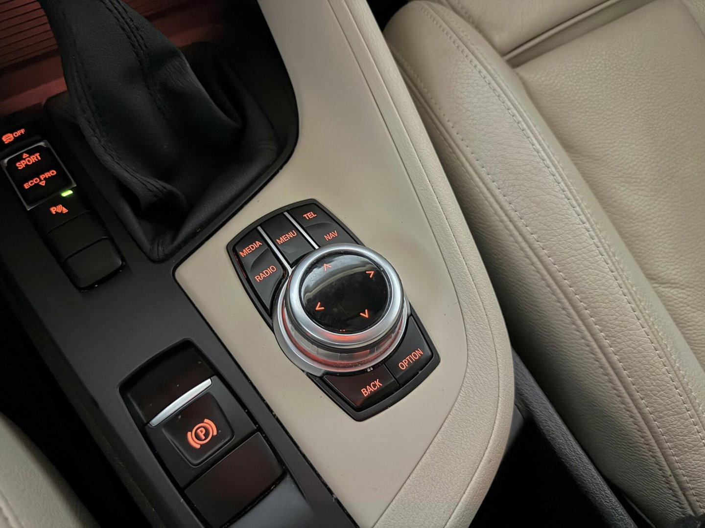 BMW X1 sDrive18i High Executive Leer Navi Cruise Trekh. NAP