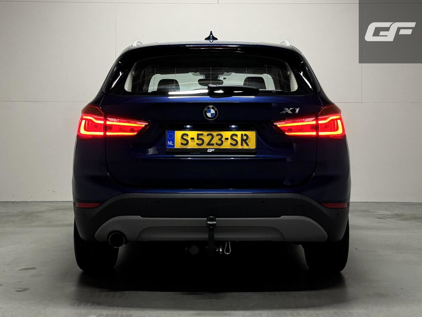 BMW X1 sDrive18i High Executive Leer Navi Cruise Trekh. NAP