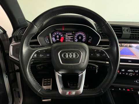 Audi Q3 40 TFSI quattro S Line Pano|Camera|ACC|Lane|Dodehoek