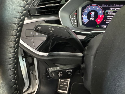 Audi Q3 40 TFSI quattro S Line Pano|Camera|ACC|Lane|Dodehoek