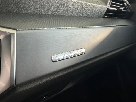 Audi Q3 40 TFSI quattro S Line Pano|Camera|ACC|Lane|Dodehoek