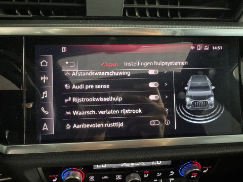 Audi Q3 40 TFSI quattro S Line Pano|Camera|ACC|Lane|Dodehoek