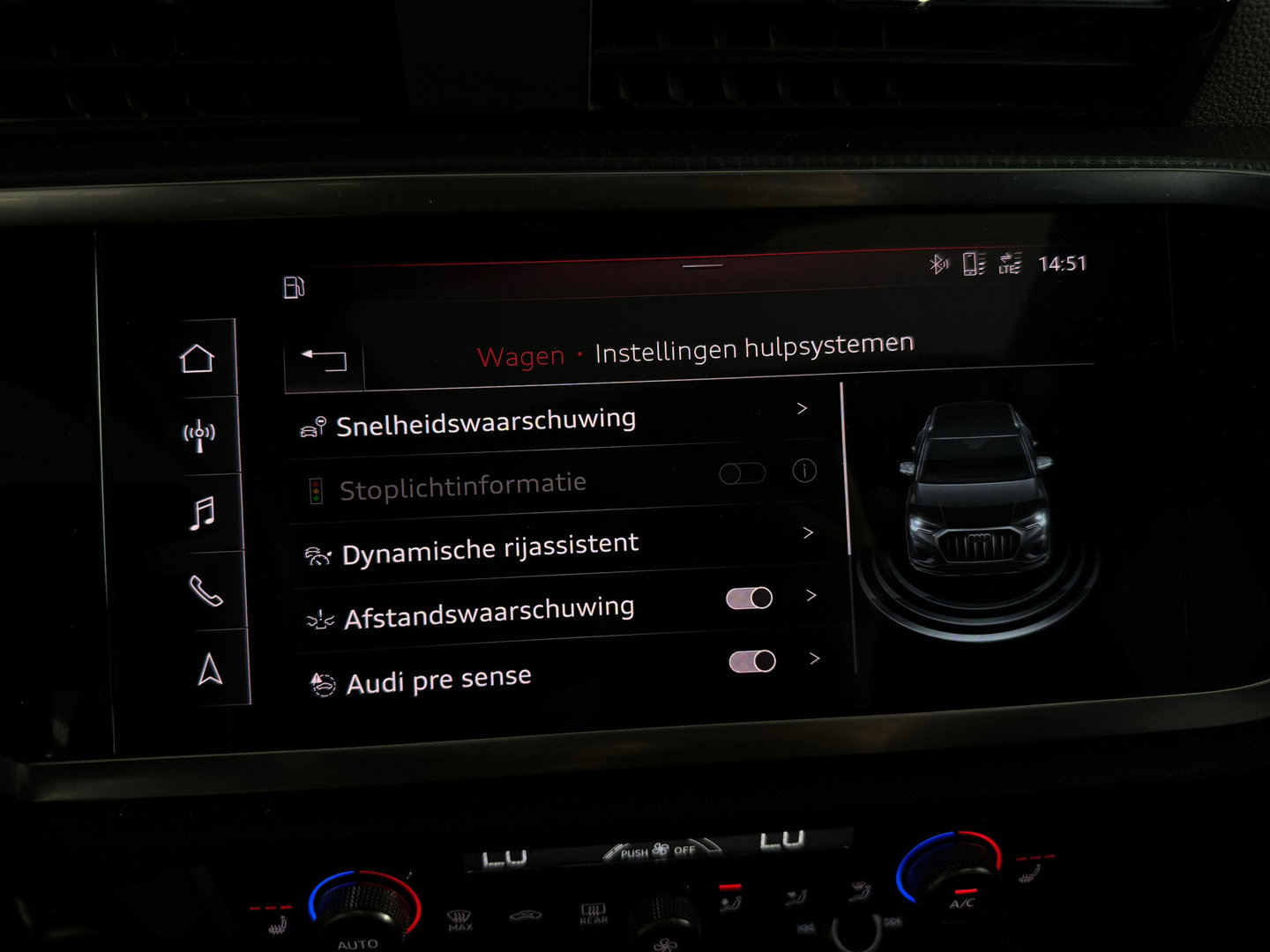 Audi Q3 40 TFSI quattro S Line Pano|Camera|ACC|Lane|Dodehoek