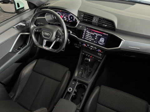 Audi Q3 40 TFSI quattro S Line Pano|Camera|ACC|Lane|Dodehoek