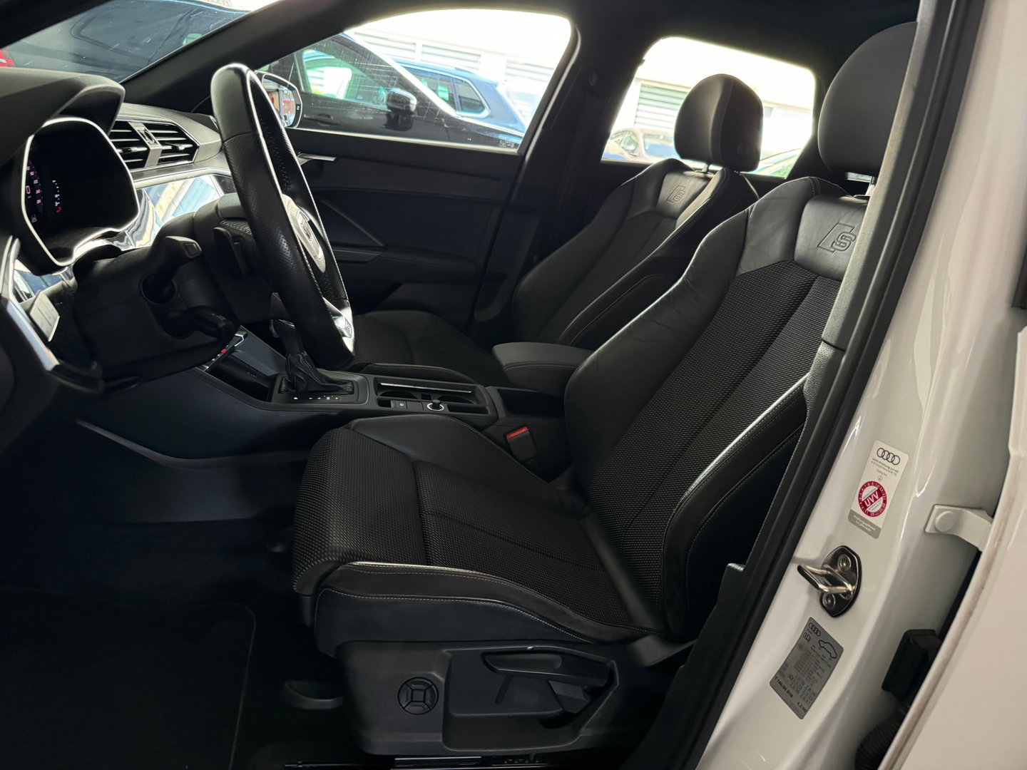 Audi Q3 40 TFSI quattro S Line Pano|Camera|ACC|Lane|Dodehoek