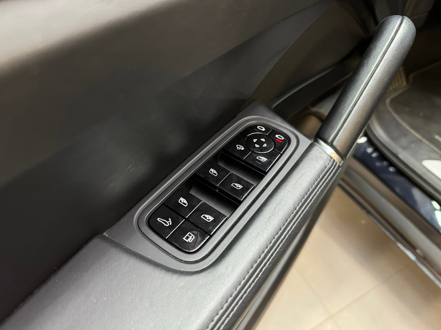 Porsche Cayenne Coupé 3.0 E-Hybrid Pano|Sportdesign|BOSE|VOL