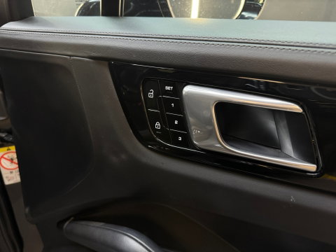 Porsche Cayenne Coupé 3.0 E-Hybrid Pano|Sportdesign|BOSE|VOL