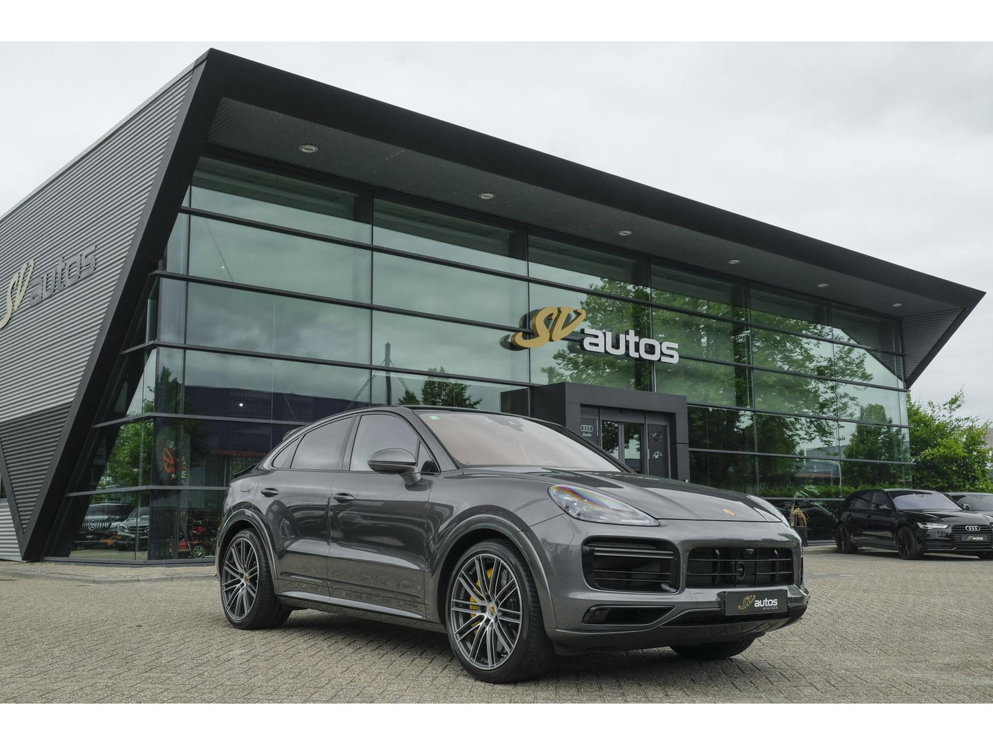 Porsche Cayenne Coupé 4.0 V8 Turbo S 680pk E-Hybrid Panoramadak 4-wielsturing *SOH 94%* Trekhaak PDCC BOMVOL 1e Eigenaar NLauto 22" LMV