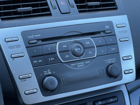 Mazda 6 Sportbreak 1.8 Business | Handel/Export | Airconditioning | Trekhaak | Parkeersensoren | Cruise control |