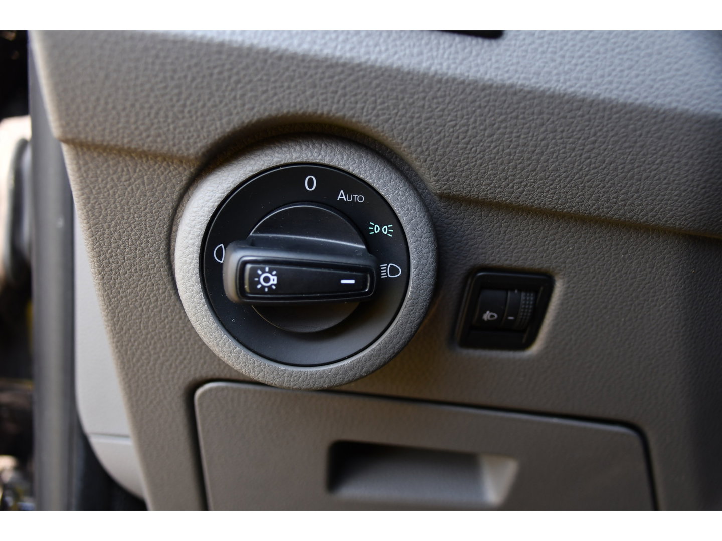 Volkswagen Transporter 2.0 TDI L1H1 30 Black Edition Cruise, Carplay, 150PK, Automaat, Standkachel, Stoelverwarming, Sensoren, Trekhaak