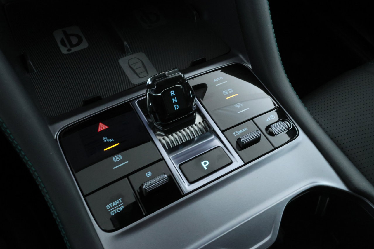 BYD SEAL U