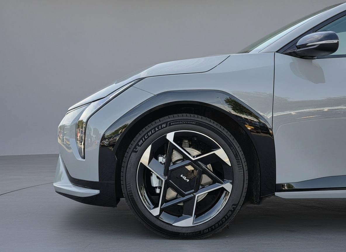 Kia EV4