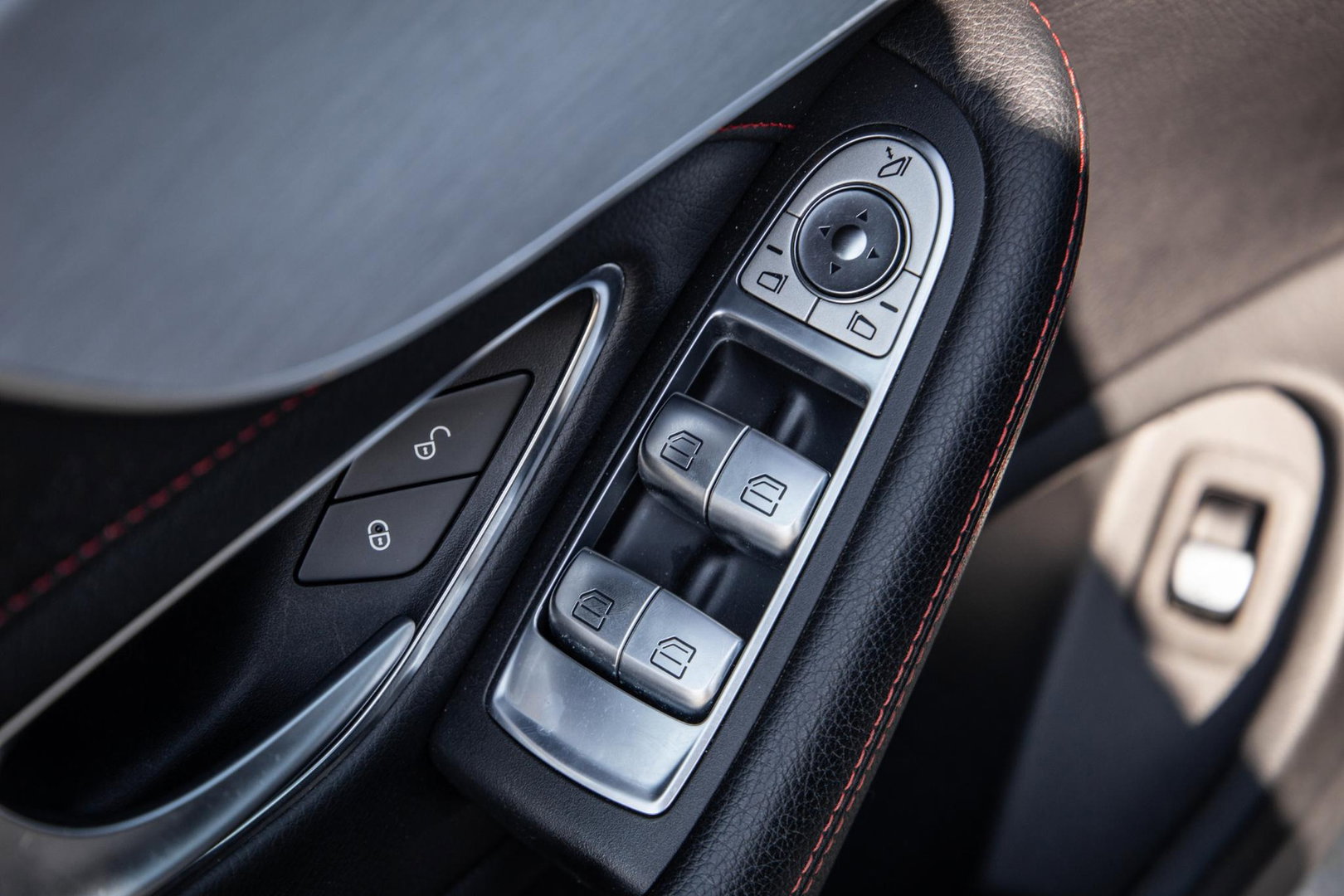Mercedes-Benz C-Klasse Cabrio AMG 43 4MATIC DEALER ONDERHOUDEN / NEKVERWARMING / CAMERA / BURMESTER / AIRCO