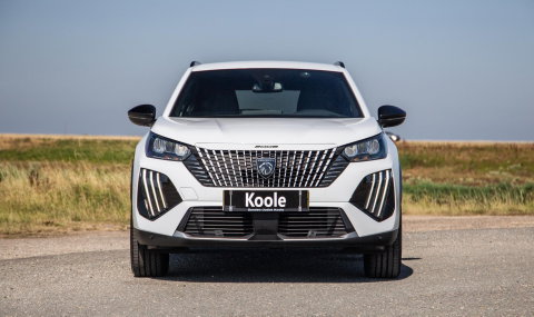 Peugeot e-2008 EV Allure 54 kWh ADAPTIVE CRUISE / CARPLAY / CAMERA / NAVI