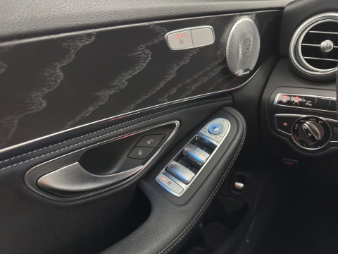 Mercedes-Benz C-Klasse 350 e Lease Edition Aut. *PANO | LEATHER | FULL-LED | HEATED-SPORTSEATS | NAVI-FULLMAP | AIRMATIC | ECC | PDC | CRUISE | 17''ALU*