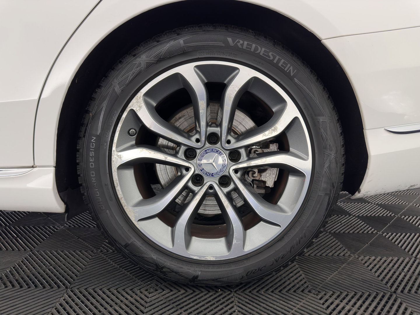 Mercedes-Benz C-Klasse 350 e Lease Edition Aut. *PANO | LEATHER | FULL-LED | HEATED-SPORTSEATS | NAVI-FULLMAP | AIRMATIC | ECC | PDC | CRUISE | 17''ALU*