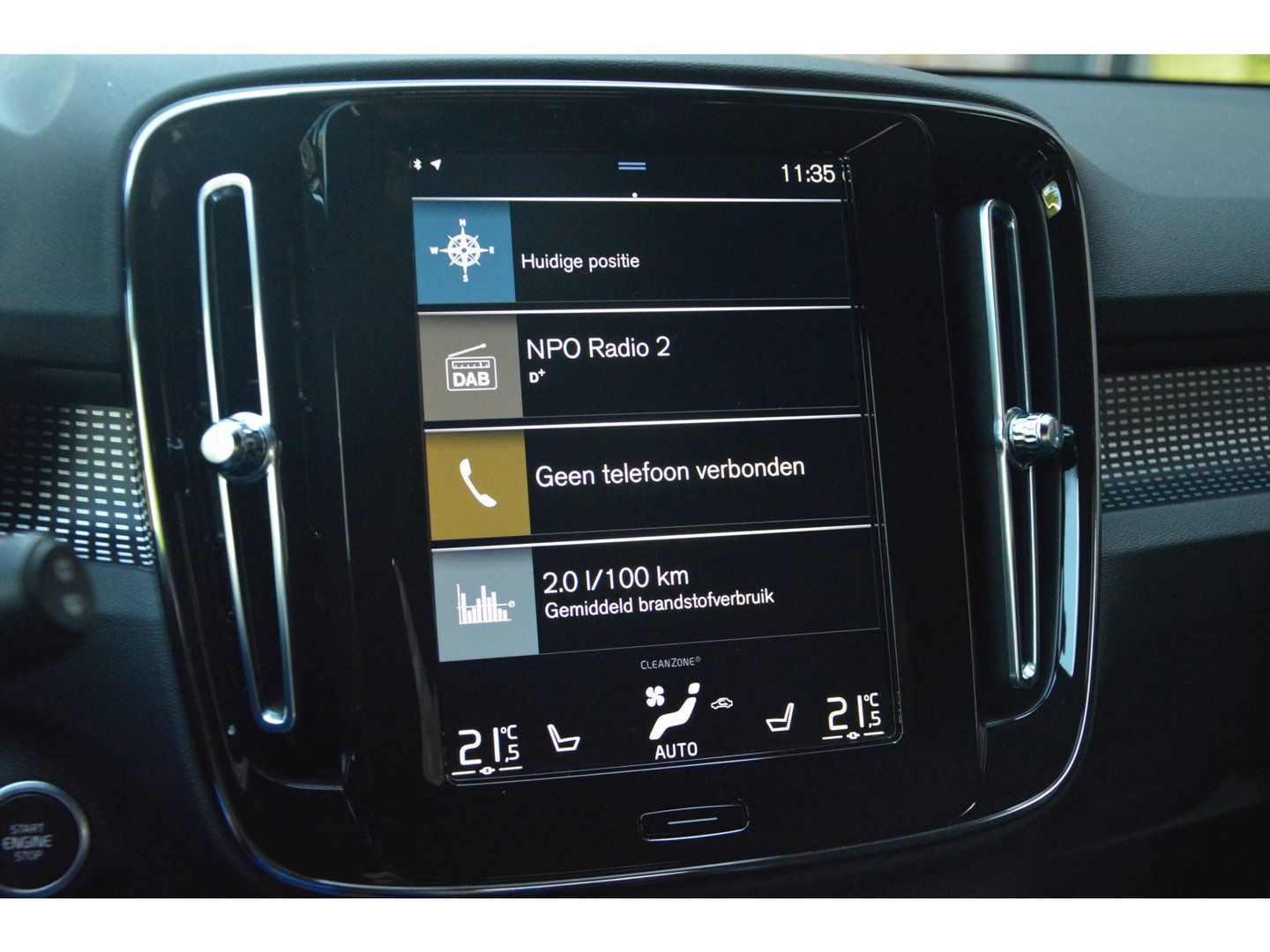 Volvo XC40 T4 Recharge R-Design | Adaptive Cruise | Stoel + Stuur Verwarmd | Dealer onderhouden | Memory |