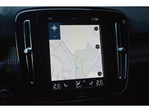 Volvo XC40 T4 Recharge R-Design | Adaptive Cruise | Stoel + Stuur Verwarmd | Dealer onderhouden | Memory |
