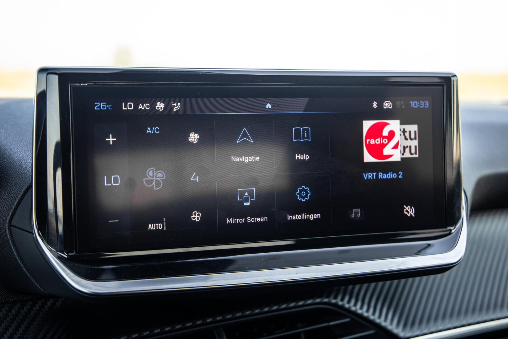 Peugeot e-2008 EV Allure 54 kWh ADAPTIVE CRUISE / CARPLAY / CAMERA / NAVI