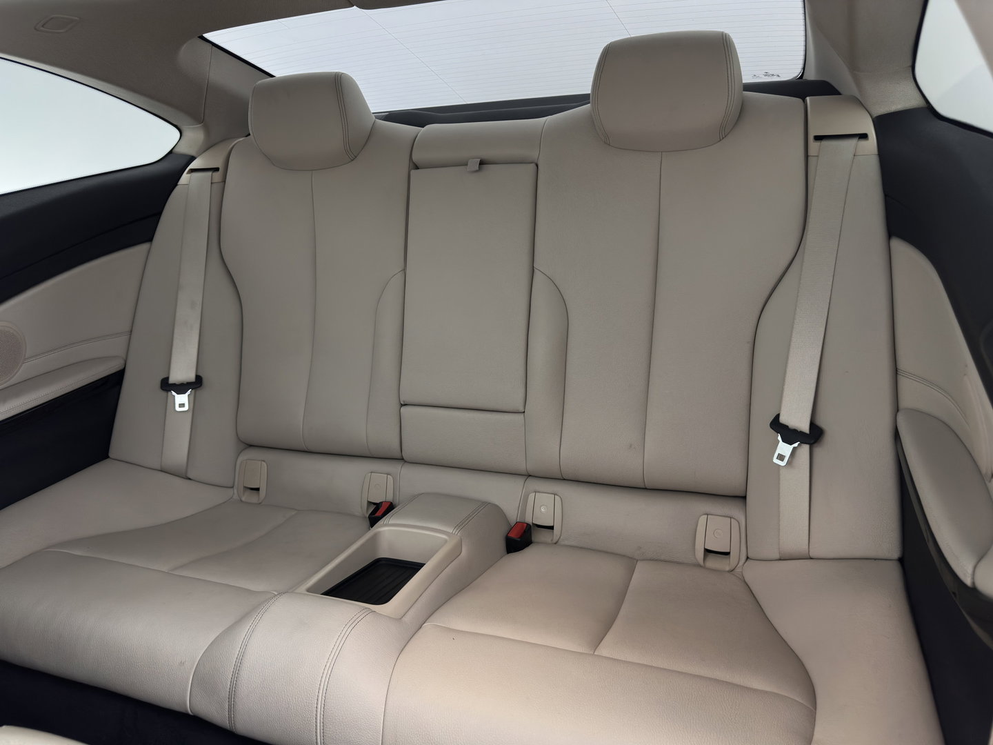 BMW 4 Serie Coupé 420d High Executive Aut. *PANO | LEATHER | XENON | HEATED-SPORTSEATS | NAVI-FULLMAP | PRIVACY-GLASS | ECC | PDC | CRUISE | 18''ALU*