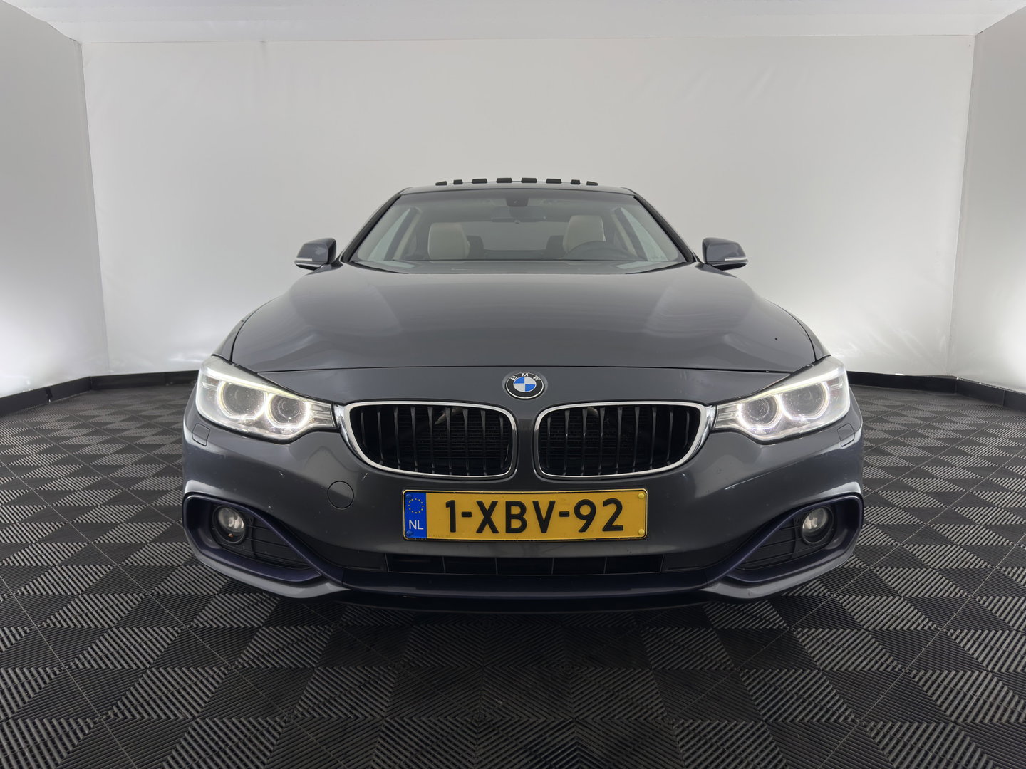 BMW 4 Serie Coupé 420d High Executive Aut. *PANO | LEATHER | XENON | HEATED-SPORTSEATS | NAVI-FULLMAP | PRIVACY-GLASS | ECC | PDC | CRUISE | 18''ALU*
