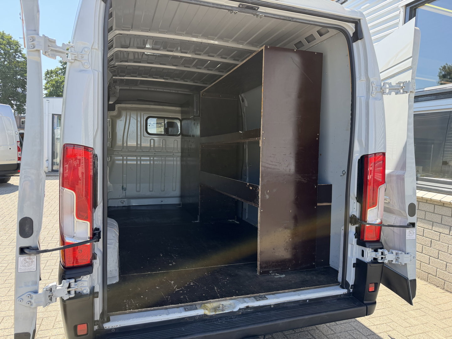 Fiat Ducato 35 2.3 MultiJet 16-pk L3H2 Maxi / vaste prijs rijklaar € 15.950 ex btw / euro 6 / bpm vrij / lease vanaf € / dubbele schuifdeur / cruise en climate control / standkachel / imperial