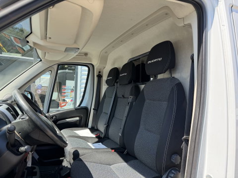 Fiat Ducato 35 2.3 MultiJet 16-pk L3H2 Maxi / vaste prijs rijklaar € 15.950 ex btw / euro 6 / bpm vrij / lease vanaf € / dubbele schuifdeur / cruise en climate control / standkachel / imperial