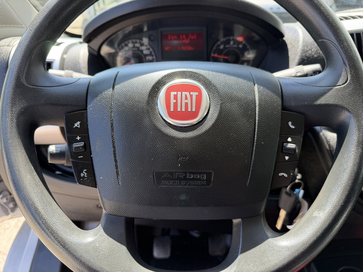 Fiat Ducato 35 2.3 MultiJet 16-pk L3H2 Maxi / vaste prijs rijklaar € 15.950 ex btw / euro 6 / bpm vrij / lease vanaf € / dubbele schuifdeur / cruise en climate control / standkachel / imperial