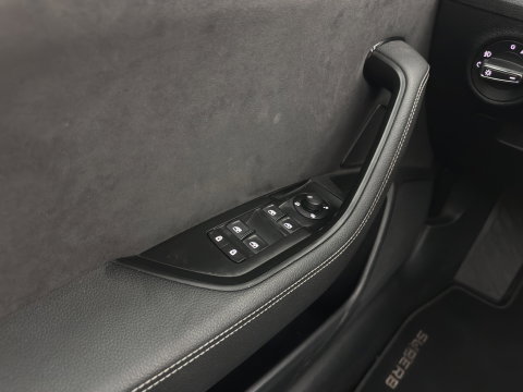 Škoda Superb Combi 1.4 TSI iV Sportline Business (Plug-in) (INCL-BTW) Aut. *PANO | LEATHER-ALCANTARA | FULL-LED | DIGI-COCKPIT | HEATED-SPORTSEATS | KEYLESS | DAB+ | NAVI-FULLMAP | PRIVACYGLASS | SHIFTPADDLES | AMBIENTLIGHT | CANTON-AUDIO | CRUISE |