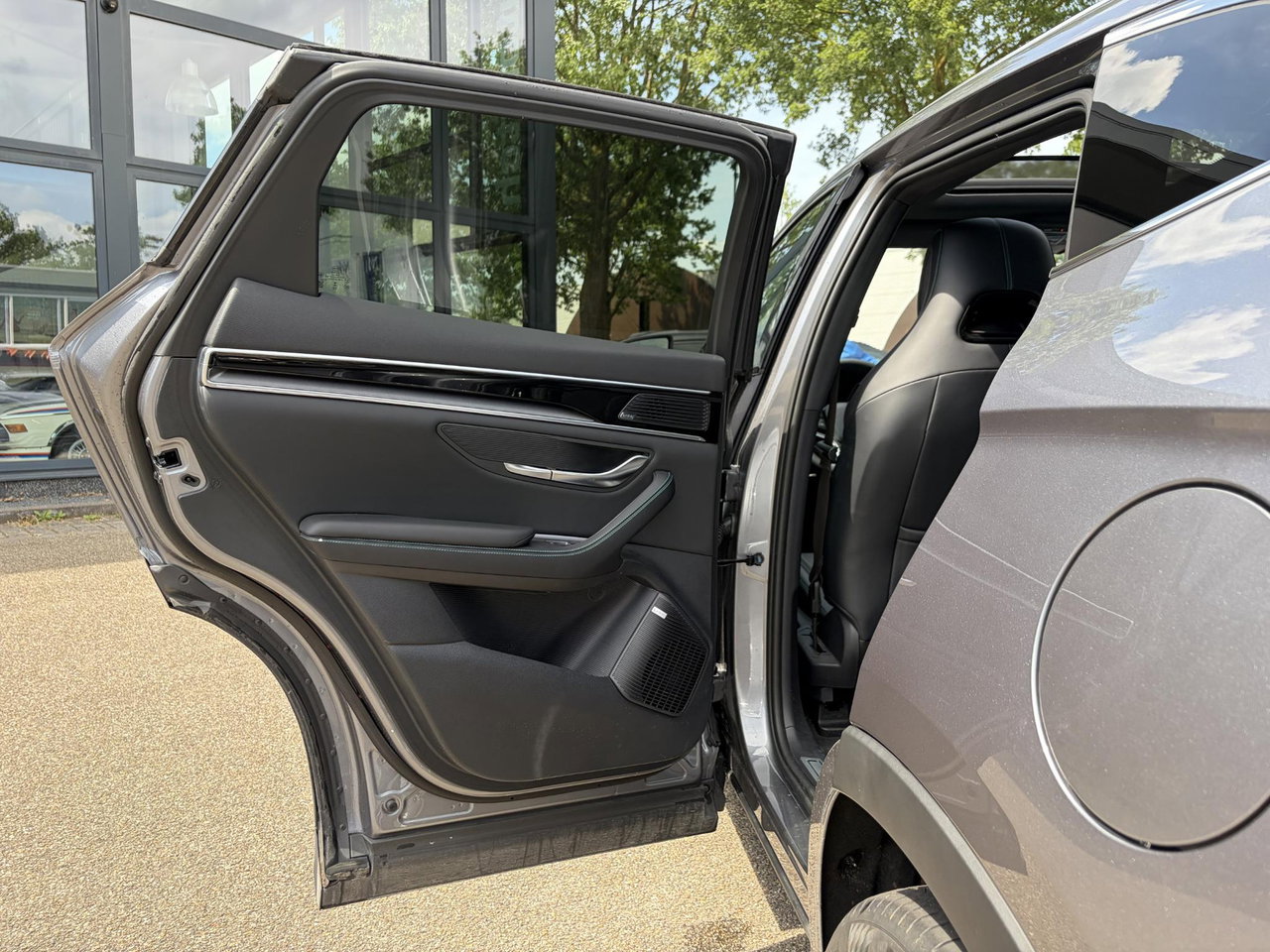 BYD SEAL U